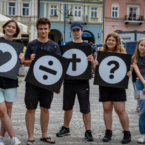 292561602_10160601212737856_2887137548597390809_n